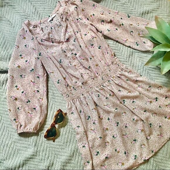 Blush Floral Boho  Mini Dress w/ Sleeves. - Picture 2 of 8